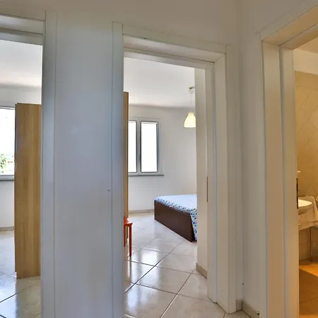 Fronte Apartment